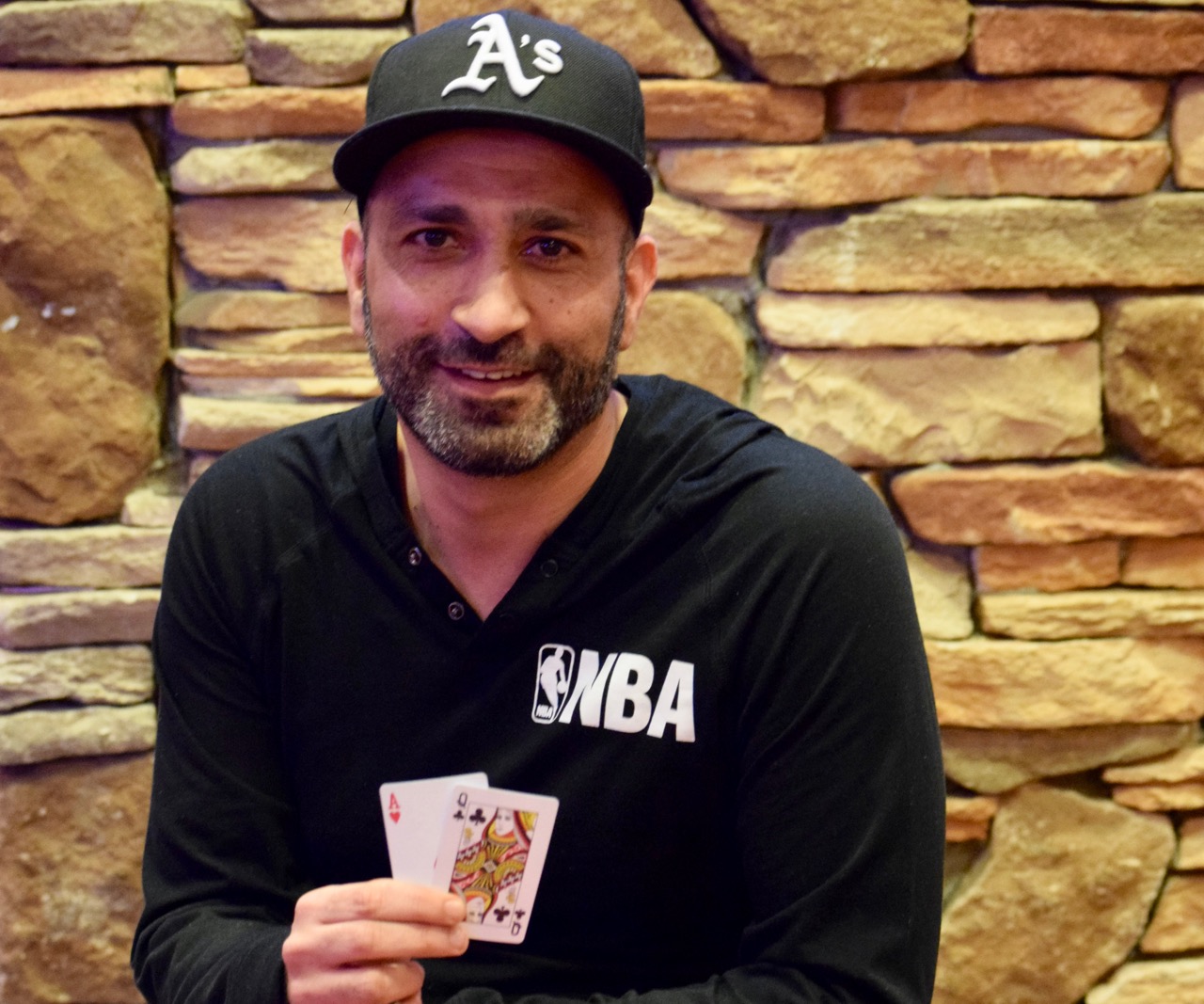 Kahn Wins Circuit TVPokerRoom